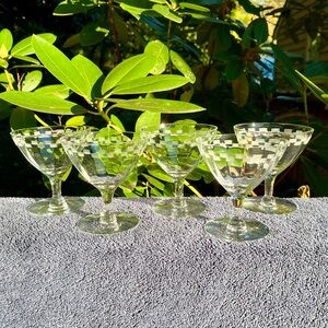 Set of 5 vintage cocktail glasses, etched with checkerboard pattern around rim